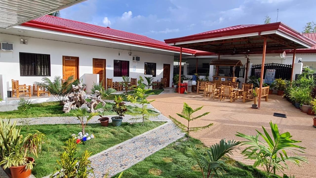 Babas Guesthouse Moalboal Extérieur photo