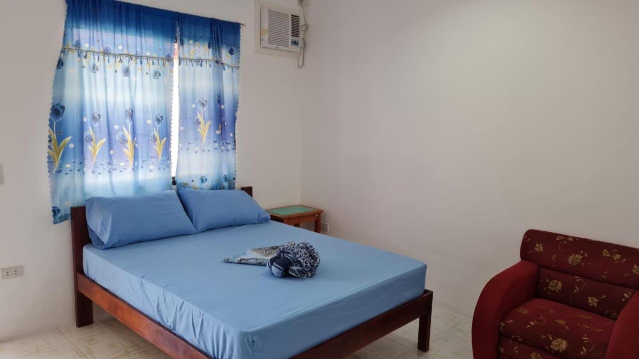 Babas Guesthouse Moalboal Extérieur photo