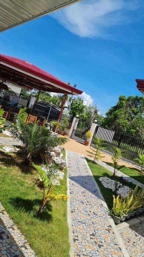 Babas Guesthouse Moalboal Extérieur photo