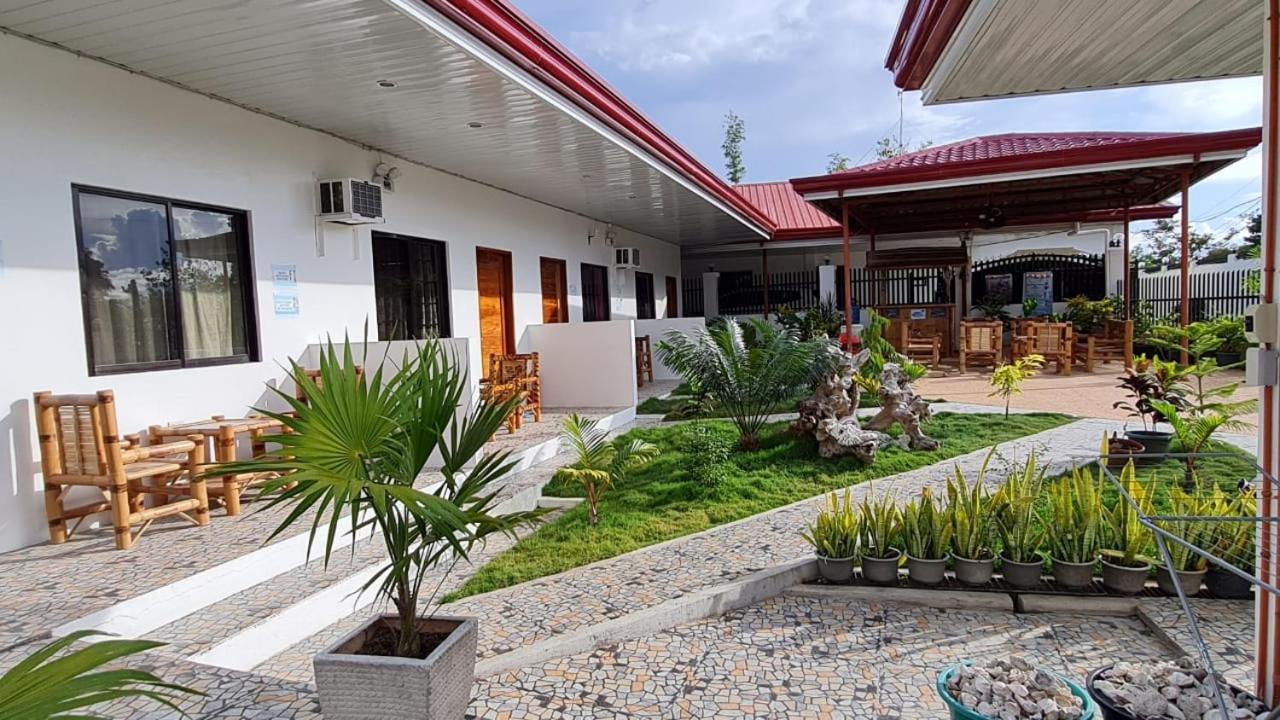 Babas Guesthouse Moalboal Extérieur photo