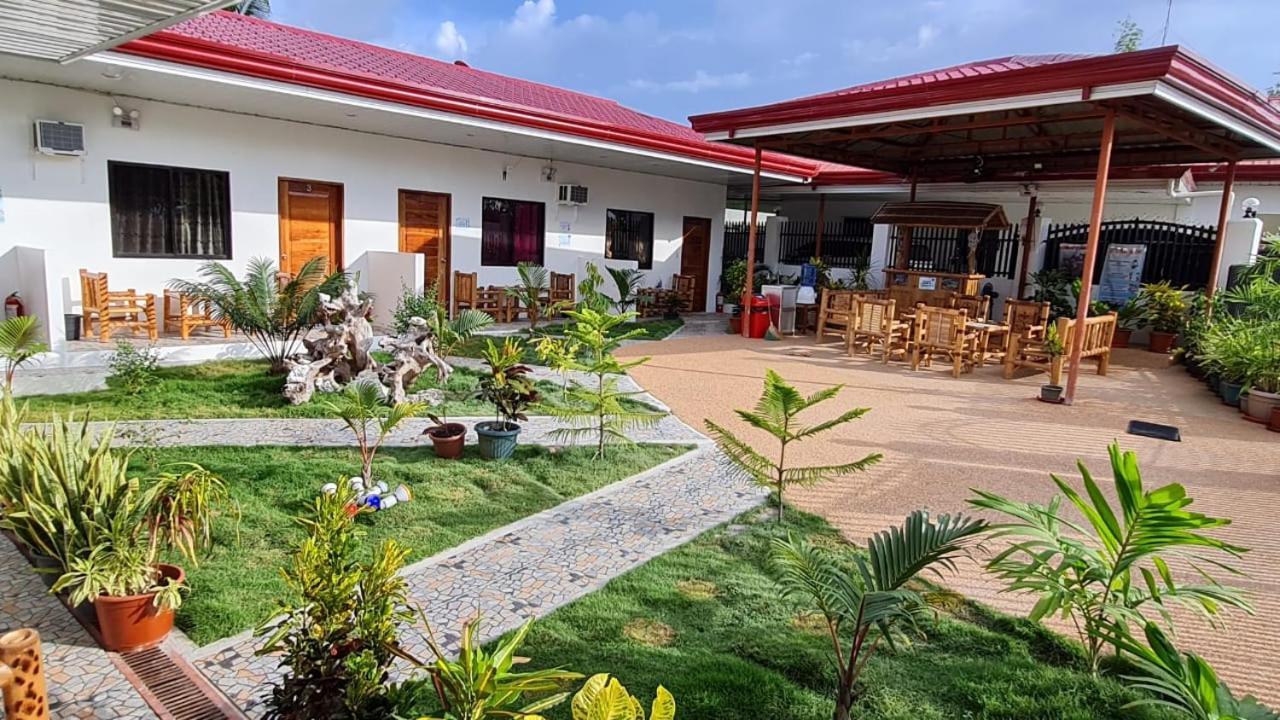 Babas Guesthouse Moalboal Extérieur photo